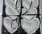 box of 6 stamped silk mini hearts cream